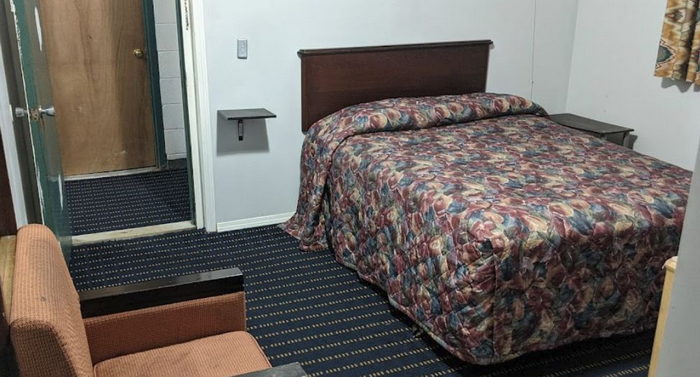 Clock Motel - From Web Listing (newer photo)